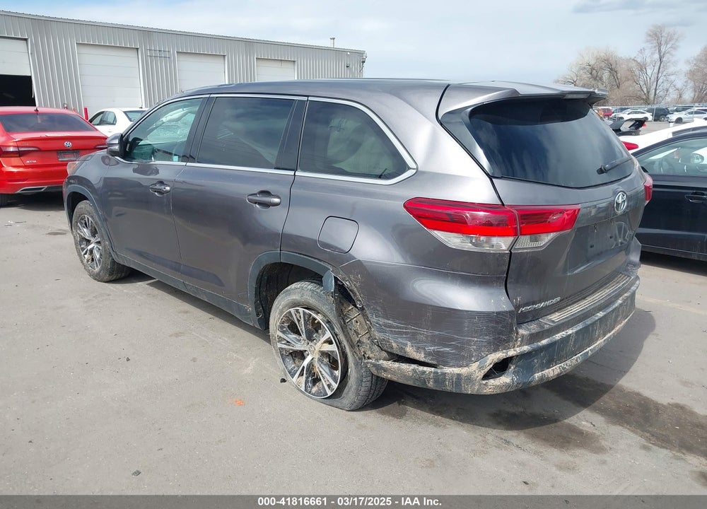 2019 TOYOTA HIGHLANDER LE VIN: 5TDZZRFH9KS313370