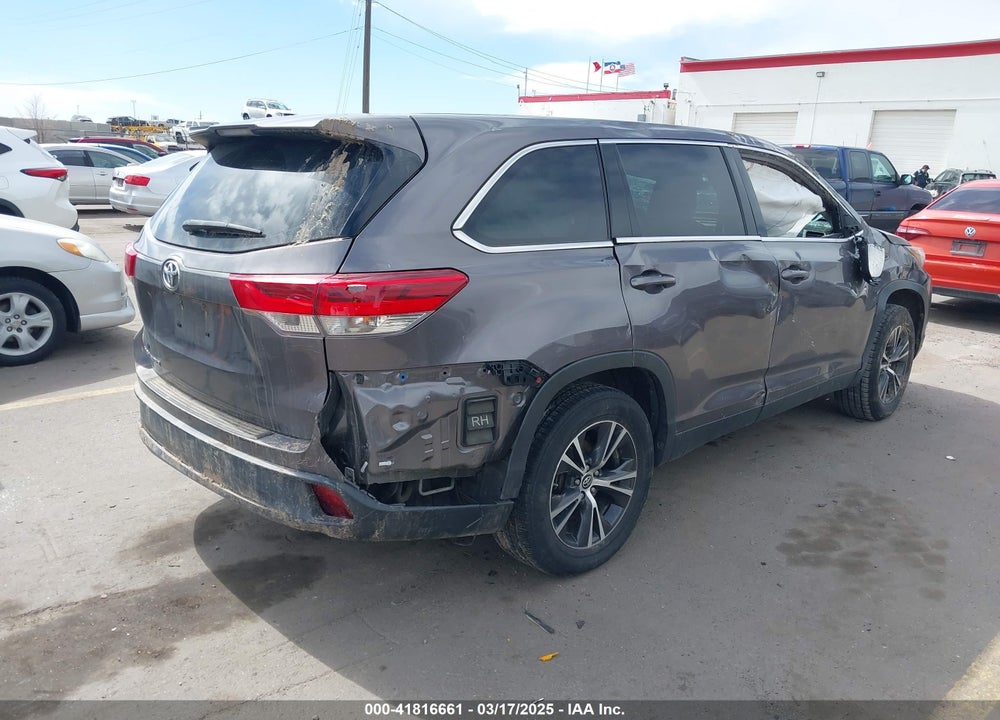 2019 TOYOTA HIGHLANDER LE VIN: 5TDZZRFH9KS313370