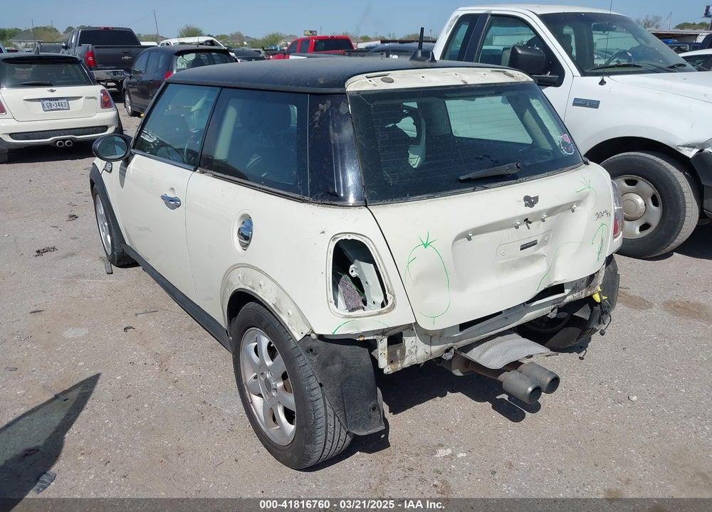 2013 MINI HARDTOP COOPER S VIN: WMWSV3C51DT390742