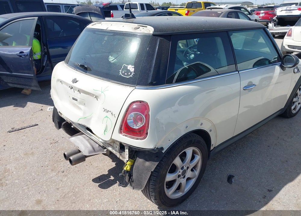 2013 MINI HARDTOP COOPER S VIN: WMWSV3C51DT390742