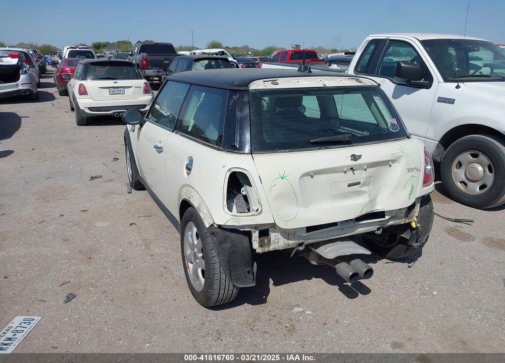 2013 MINI HARDTOP COOPER S VIN: WMWSV3C51DT390742