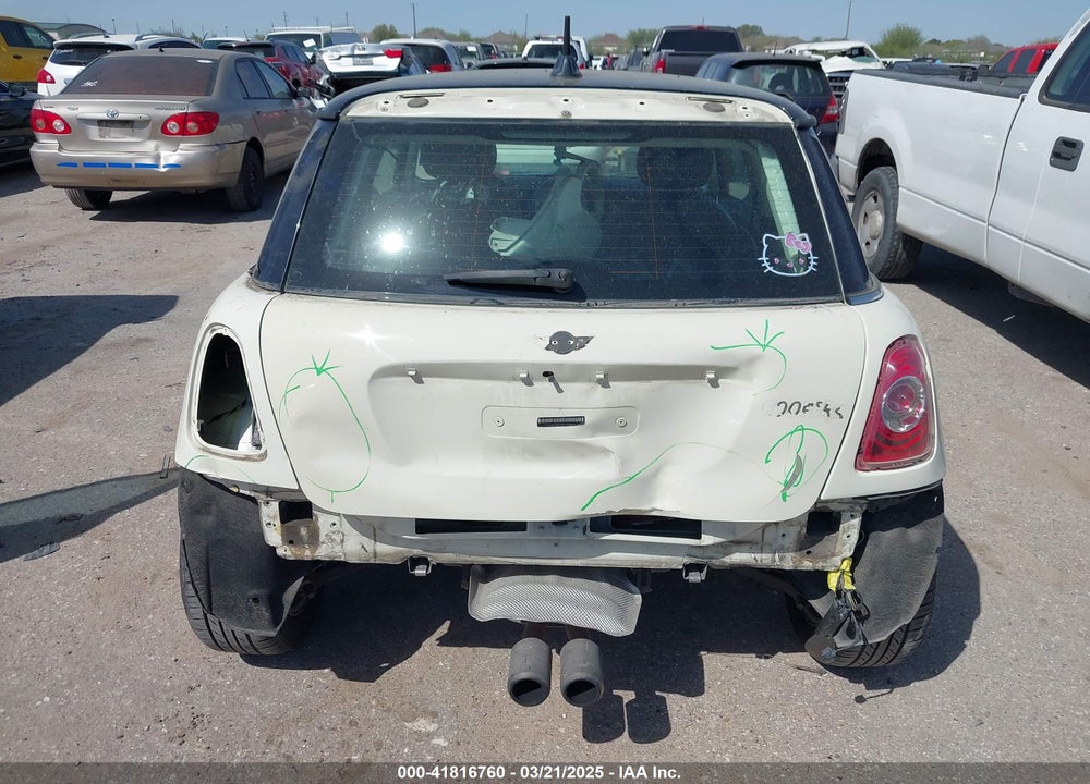 2013 MINI HARDTOP COOPER S VIN: WMWSV3C51DT390742