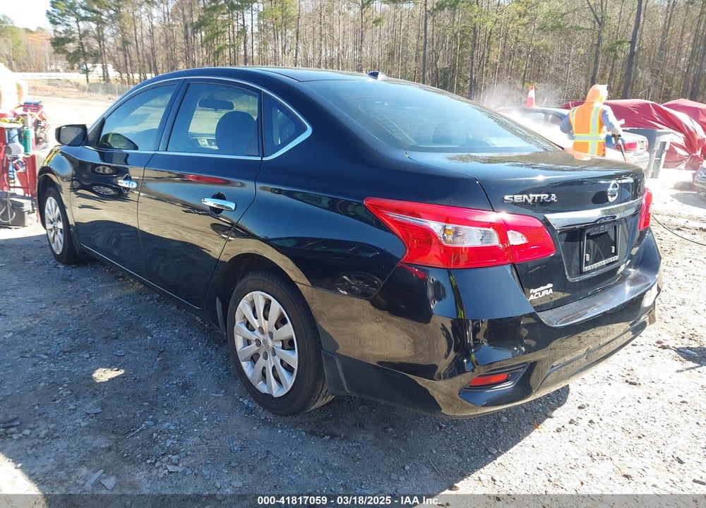 2017 NISSAN SENTRA SV VIN: 3N1AB7AP3HL661395