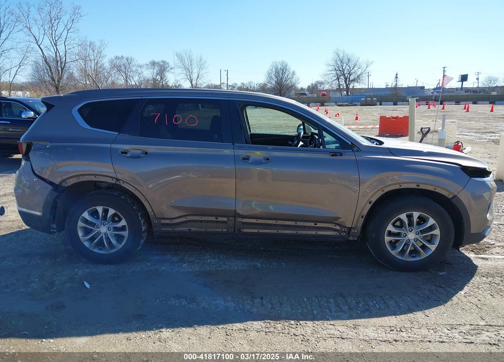 2019 HYUNDAI SANTA FE VIN: 5NMS2CAD0KH117649