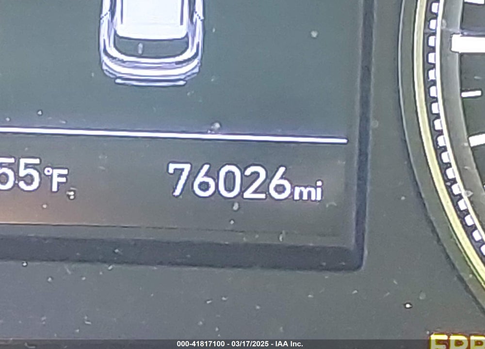 2019 HYUNDAI SANTA FE VIN: 5NMS2CAD0KH117649