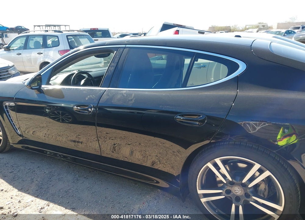 2013 PORSCHE PANAMERA VIN: WP0AB2A70DL060337
