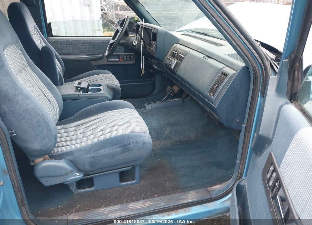 1993 CHEVROLET GMT-400 K3500 VIN: 1GCHK39F8PE238259