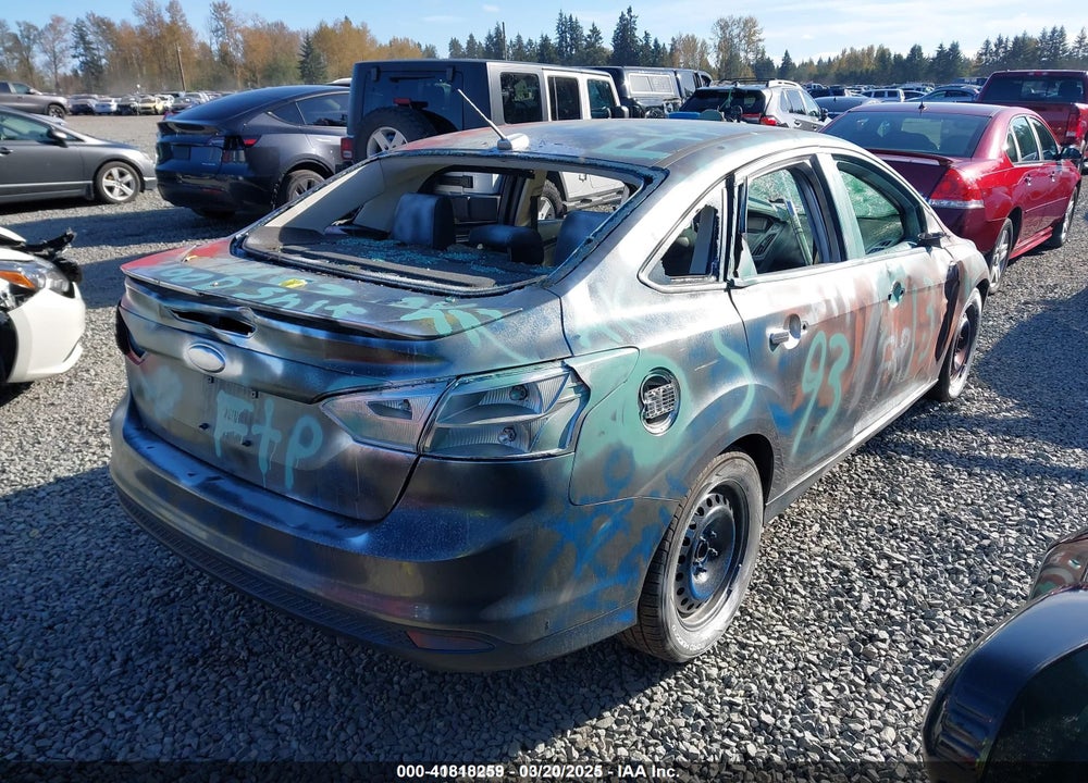 2014 FORD FOCUS VIN: 1FADP3F23EL170114