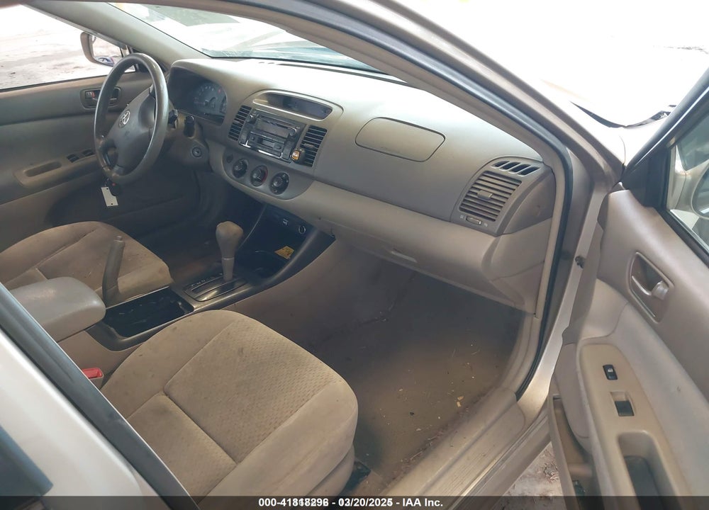 2004 TOYOTA CAMRY LE VIN: 4T1BE32K04U925558