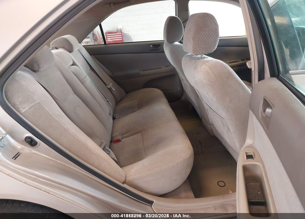 2004 TOYOTA CAMRY LE VIN: 4T1BE32K04U925558