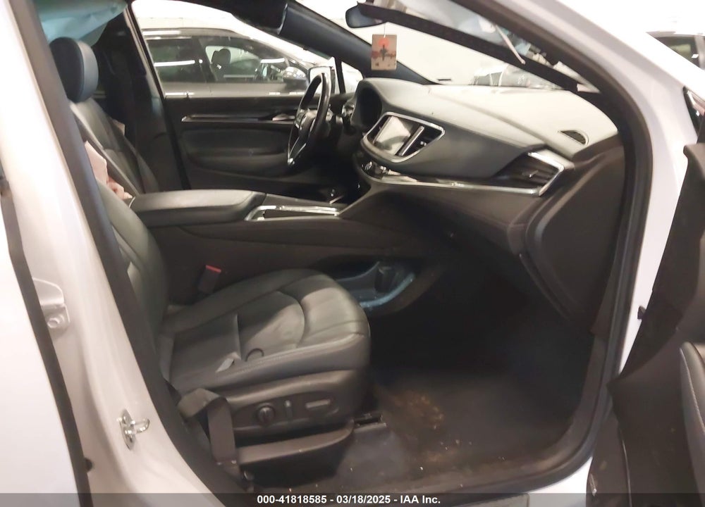 2022 BUICK ENCLAVE AWD ESSENCE VIN: 5GAEVAKW9NJ181293