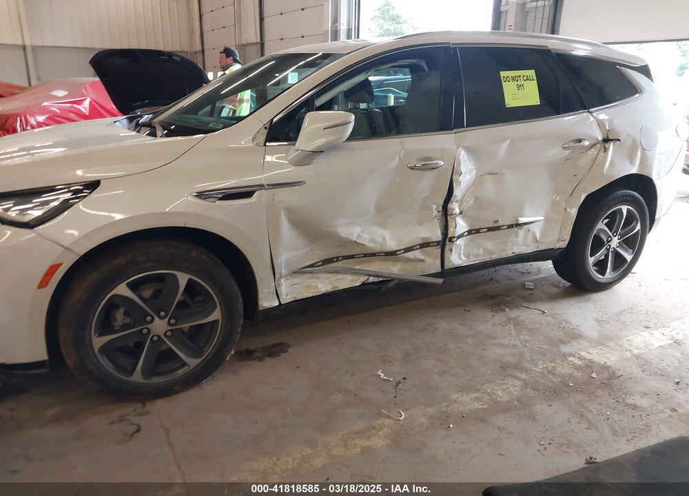 2022 BUICK ENCLAVE AWD ESSENCE VIN: 5GAEVAKW9NJ181293