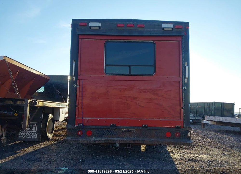 1984 FORD ECONOLINE E350 CUTAWAY VAN VIN: 1FDKE3711EHB87926