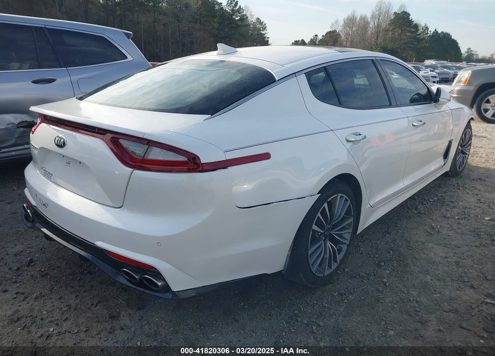 2018 KIA STINGER PREMIUM VIN: KNAE25LA8J6024849