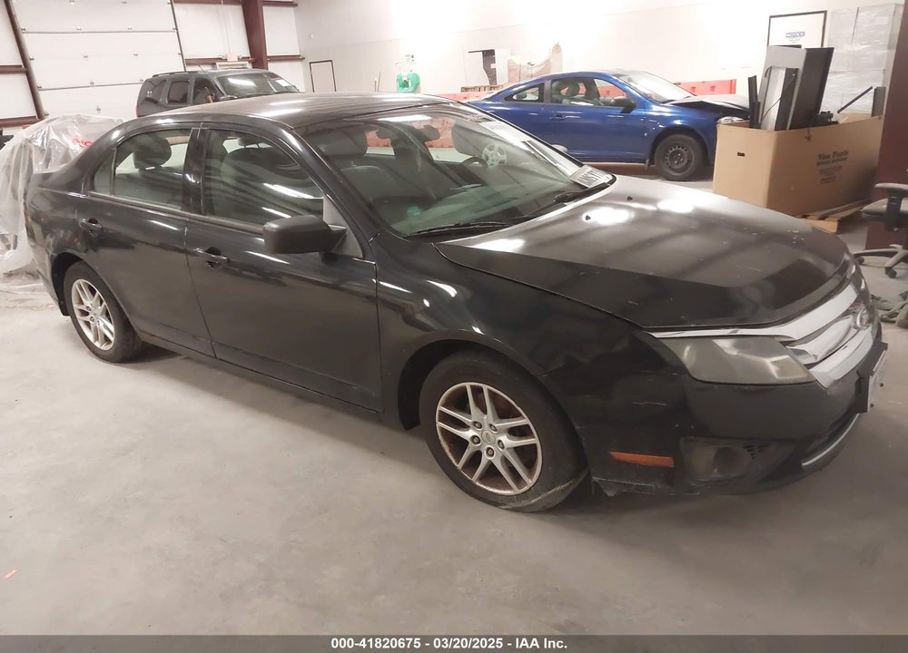 2011 FORD FUSION S VIN: 3FAHP0GA0BR112545