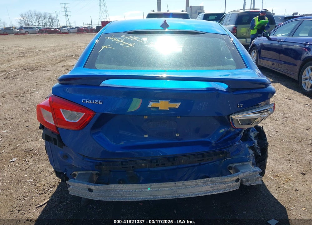 2017 CHEVROLET CRUZE LT AUTO VIN: 1G1BE5SM1H7205829