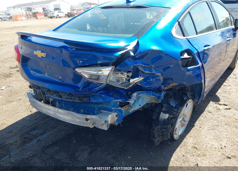 2017 CHEVROLET CRUZE LT AUTO VIN: 1G1BE5SM1H7205829