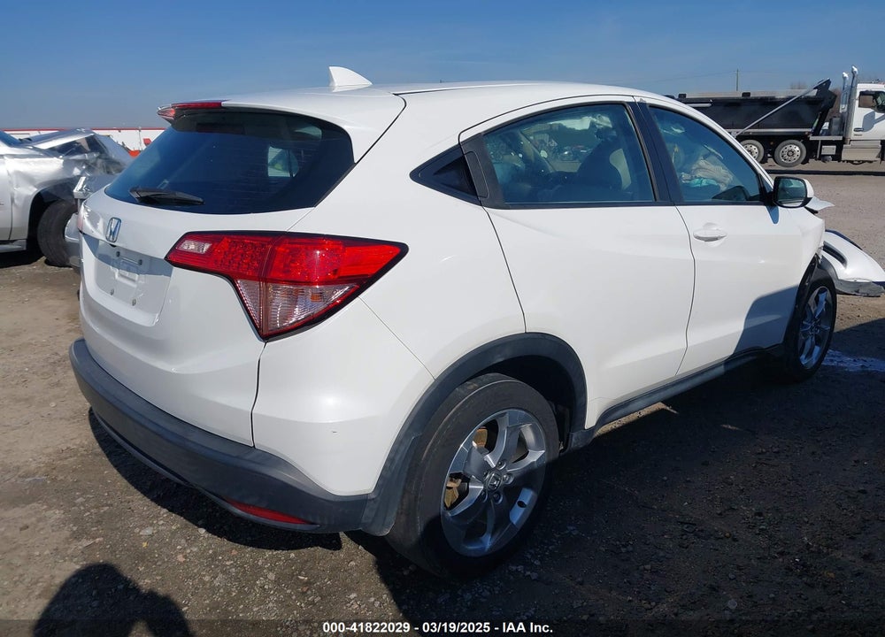 2018 HONDA HR-V VIN: 3CZRU5H33JM719131