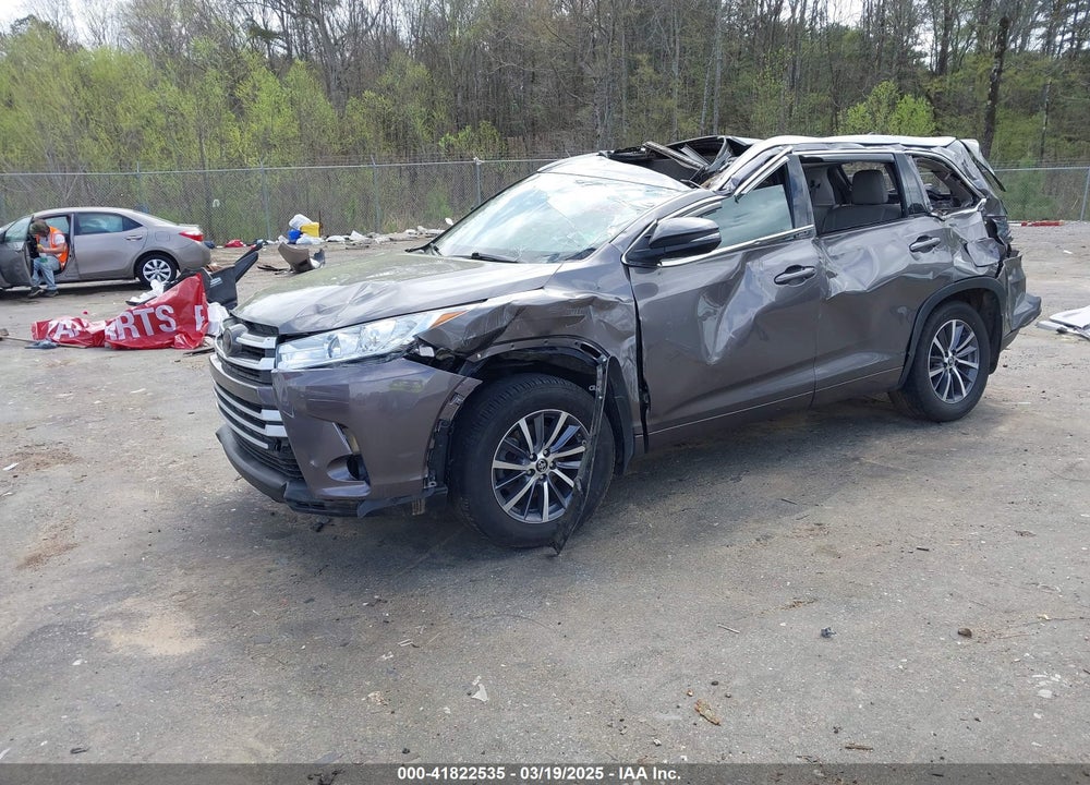 2017 TOYOTA HIGHLANDER VIN: 5TDJZRFH9HS522386