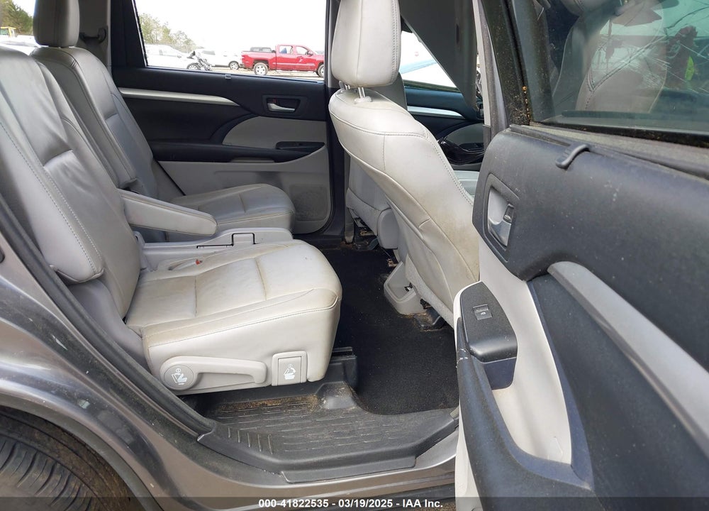 2017 TOYOTA HIGHLANDER VIN: 5TDJZRFH9HS522386