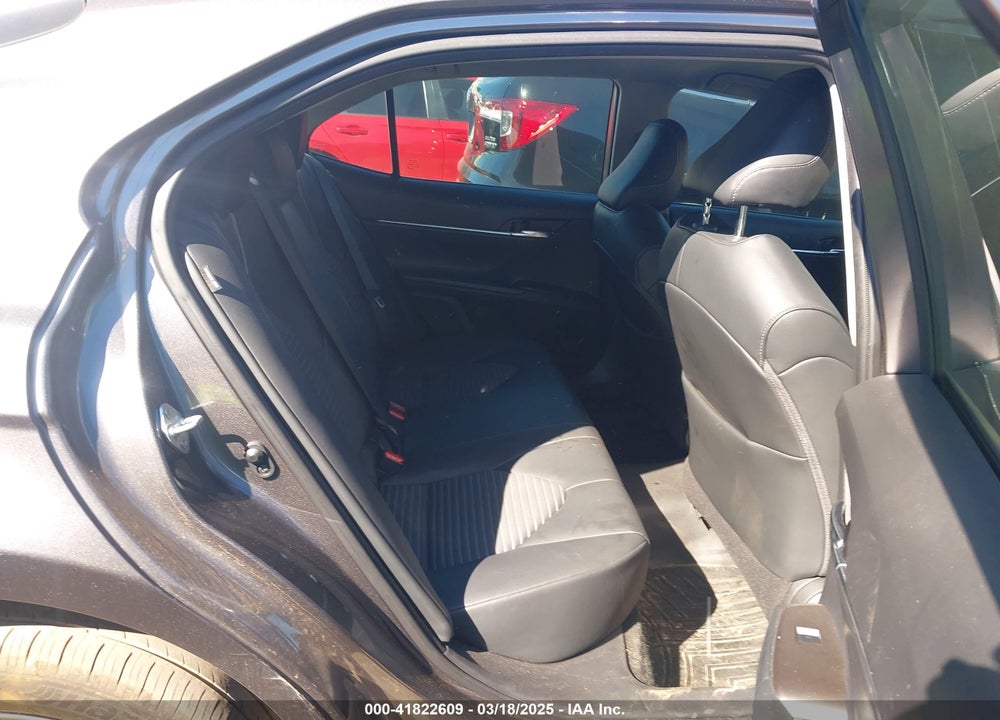 2021 TOYOTA CAMRY VIN: 4T1T11AK6MU562091