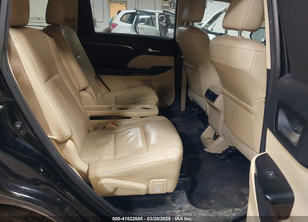 2015 TOYOTA HIGHLANDER VIN: 5TDYKRFH9FS050982