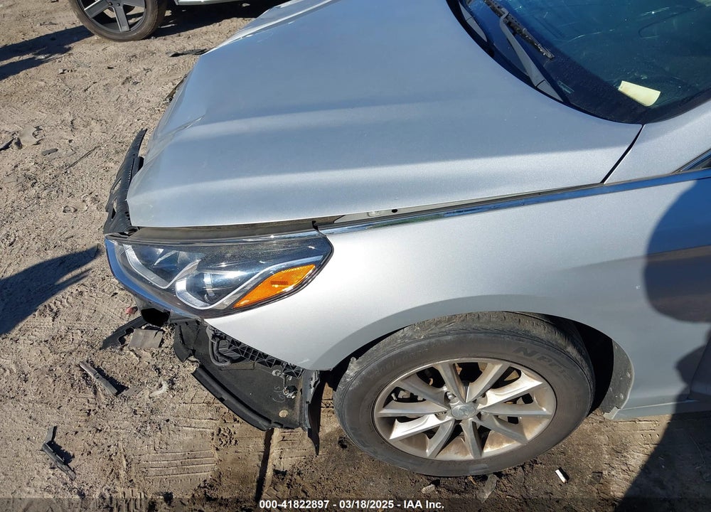 2018 HYUNDAI SONATA VIN: 5NPE24AF5JH618090