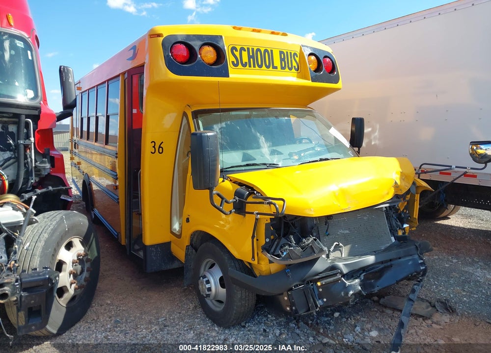 2023 CHEVROLET EXPRESS CUTAWAY 4500 VAN VIN: 1HA6GVB7XPN015174
