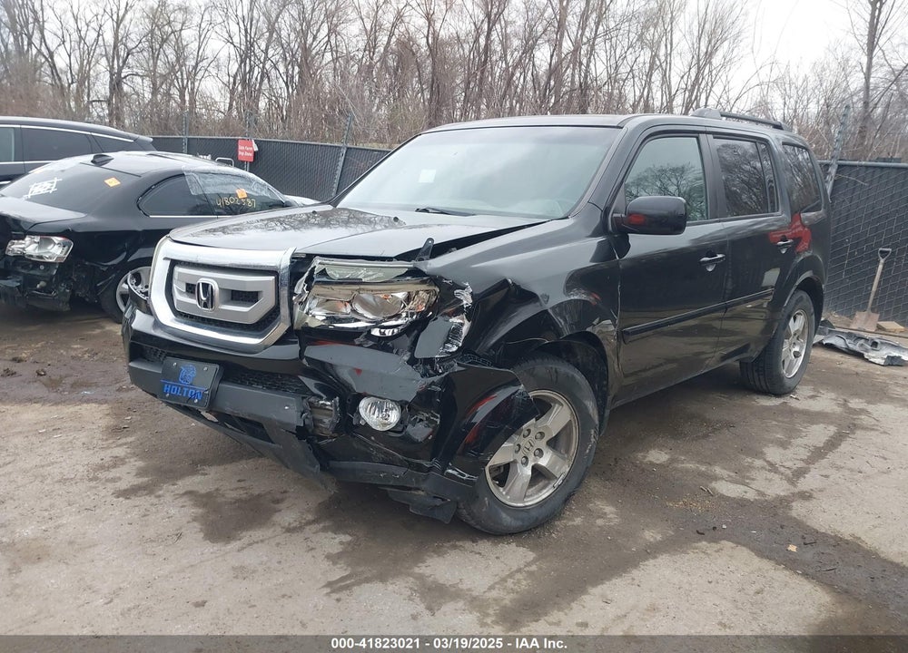 2011 HONDA PILOT EX-L VIN: 5FNYF4H61BB010963