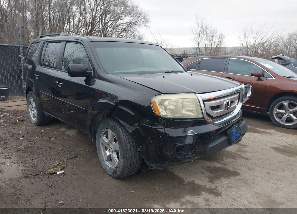 2011 HONDA PILOT EX-L VIN: 5FNYF4H61BB010963