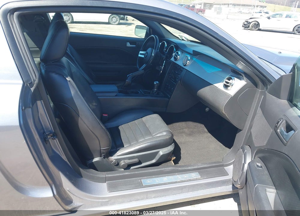 2006 FORD MUSTANG VIN: 1ZVHT82H265207493