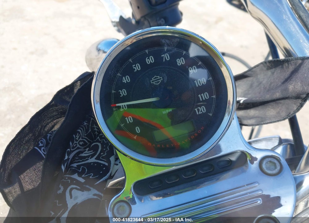 2016 HARLEY-DAVIDSON XL1200 V VIN: 1HD1LF316GC447605