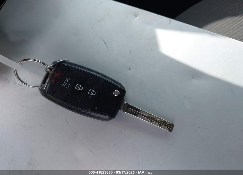2019 KIA SOUL VIN: KNDJN2A23K7026104