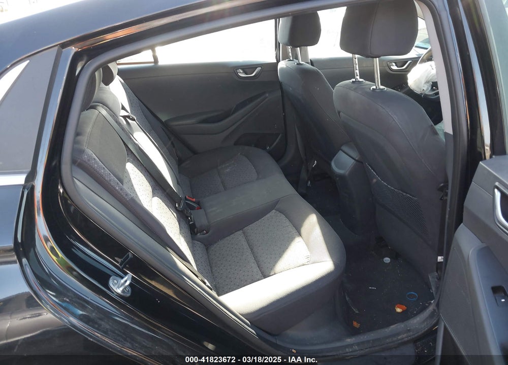 2019 HYUNDAI IONIQ HYBRID VIN: KMHC75LC1KU140559