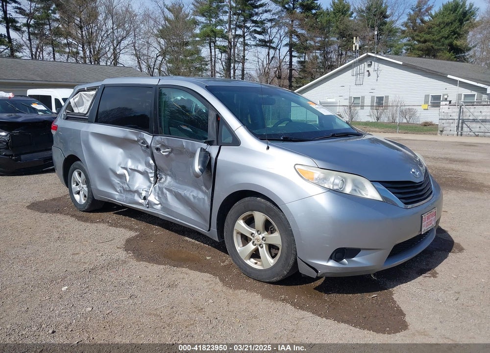 2011 TOYOTA SIENNA VIN: 5TDKK3DC9BS042370