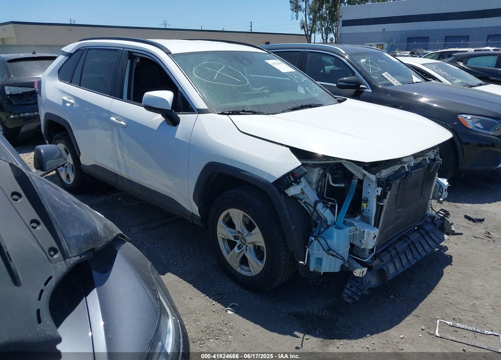 2020 TOYOTA RAV4 XLE VIN: 2T3W1RFV6LC055116