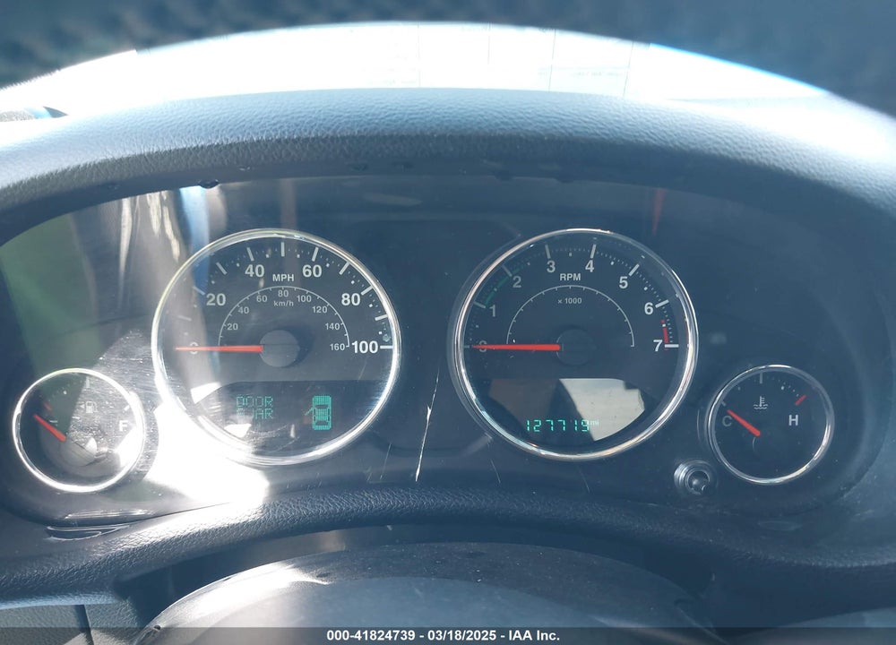 2015 JEEP WRANGLER UNLIMITED SAHARA VIN: 1C4HJWEG5FL650829