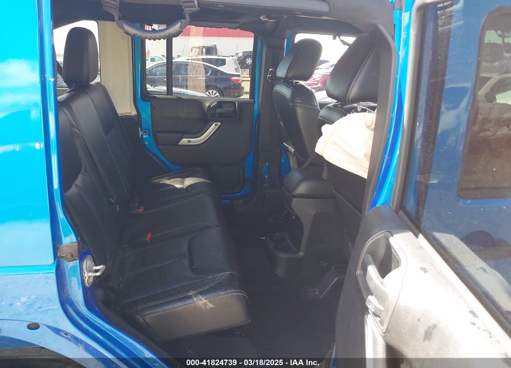 2015 JEEP WRANGLER UNLIMITED SAHARA VIN: 1C4HJWEG5FL650829