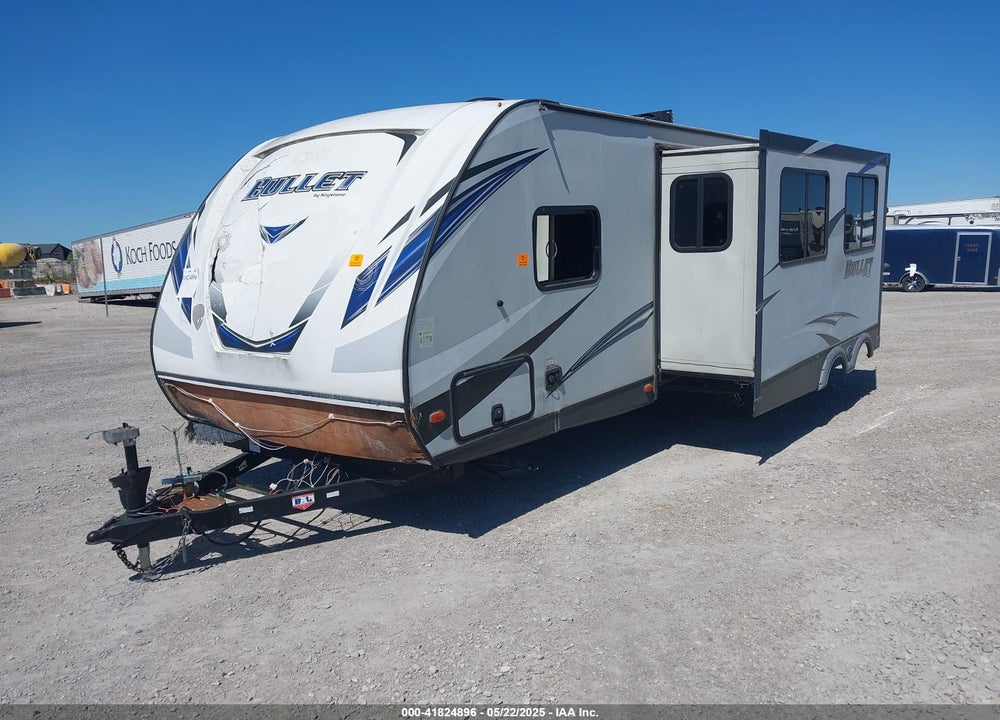 2018 KEYSTONE BULLET VIN: 4YDT27724JT437617