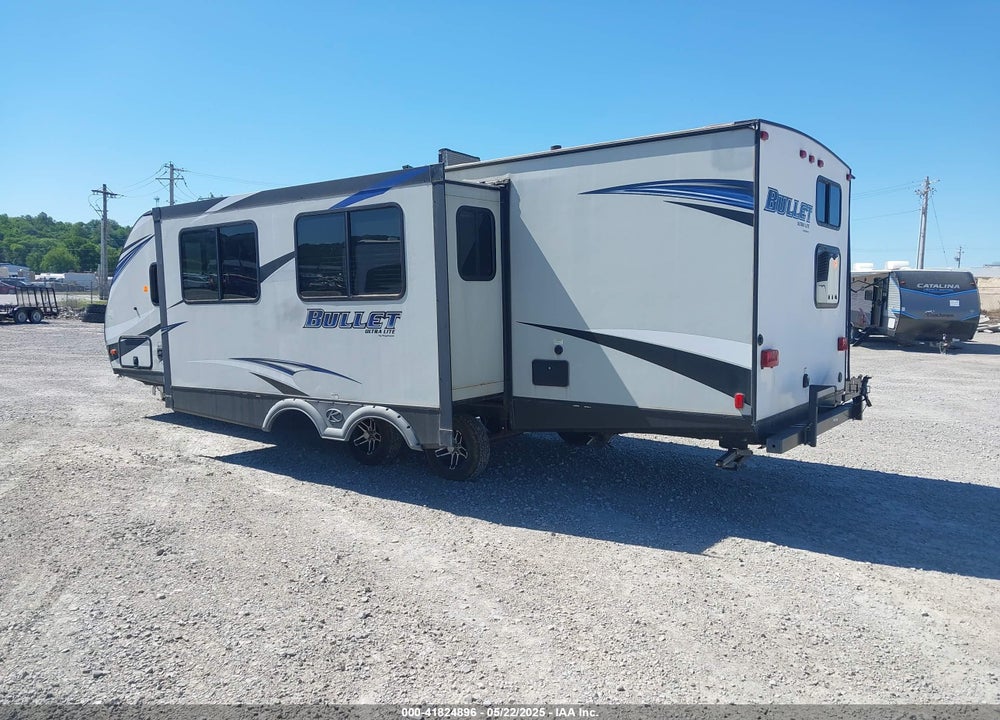 2018 KEYSTONE BULLET VIN: 4YDT27724JT437617