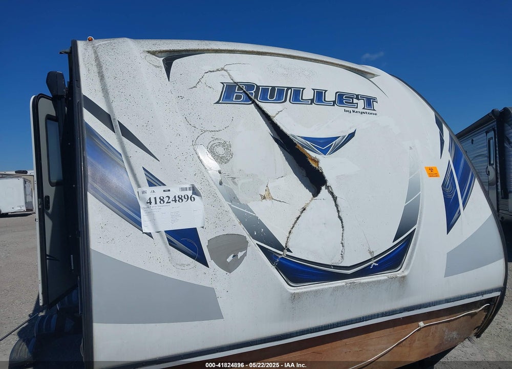 2018 KEYSTONE BULLET VIN: 4YDT27724JT437617
