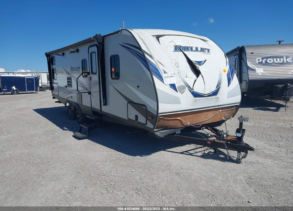 2018 KEYSTONE BULLET VIN: 4YDT27724JT437617