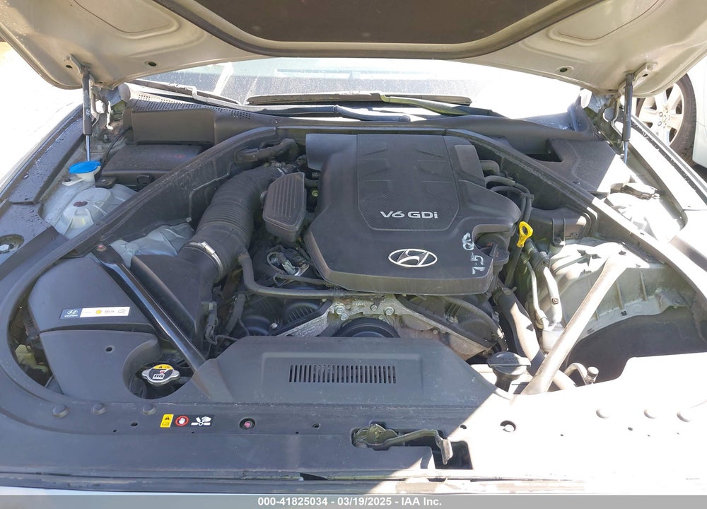2015 HYUNDAI GENESIS VIN: KMHGN4JE2FU037498