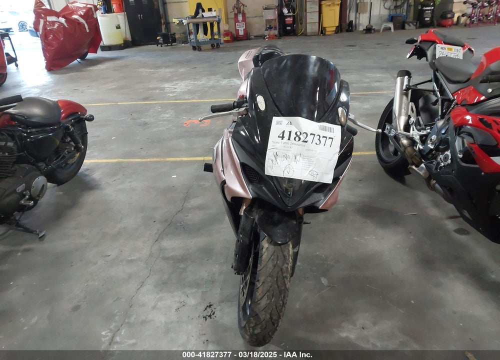 2007 SUZUKI GSX-R1000 VIN: JS1GT77A072105840