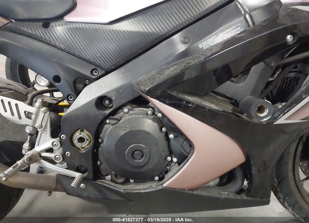 2007 SUZUKI GSX-R1000 VIN: JS1GT77A072105840