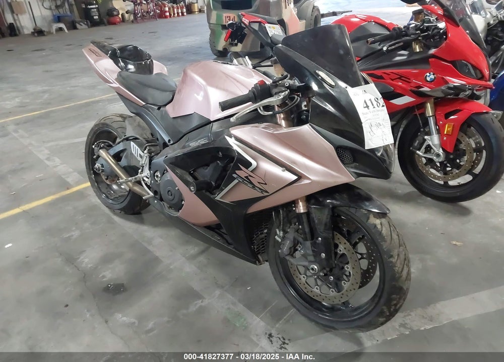 2007 SUZUKI GSX-R1000 VIN: JS1GT77A072105840