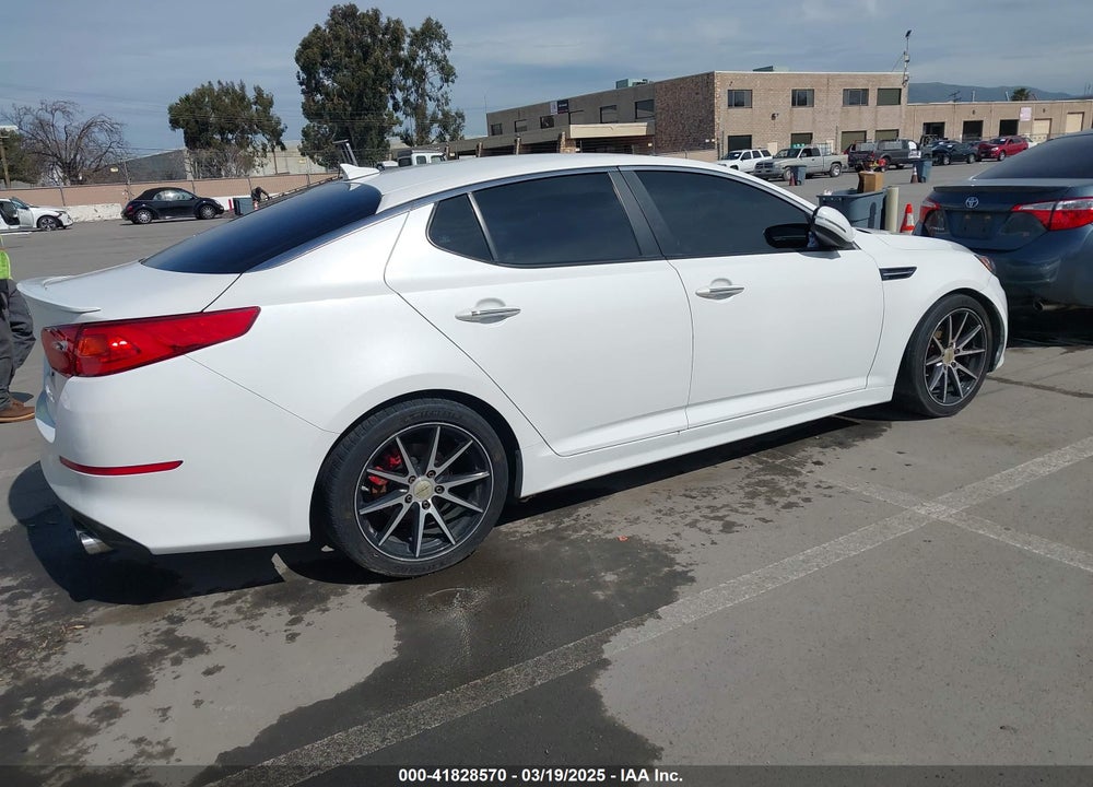 2015 KIA OPTIMA VIN: KNAGM4A74F5664784
