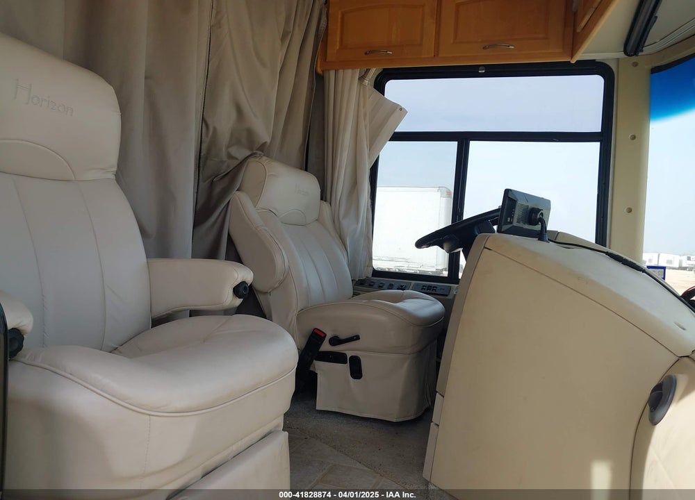 2004 FREIGHTLINER CHASSIS X LINE MOTOR HOME VIN: 4UZAAHBS44CM52810