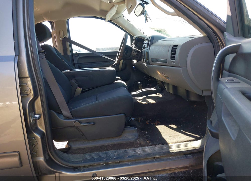 2013 CHEVROLET SILVERADO 1500 VIN: 3GCPKREA9DG123358