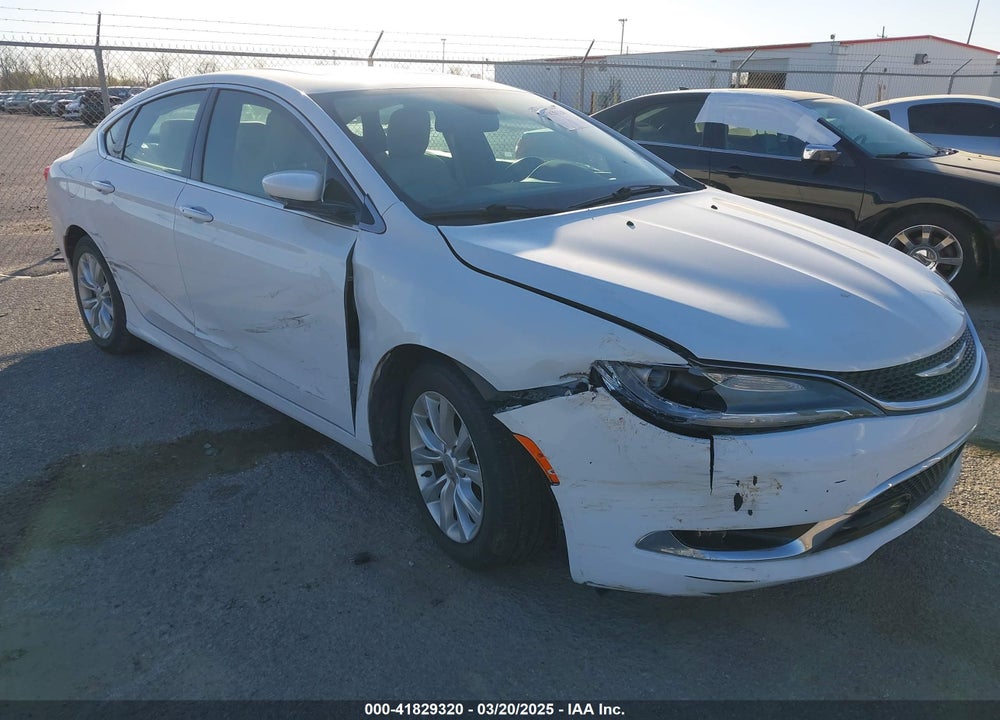 2015 CHRYSLER 200 C VIN: 1C3CCCCB4FN538915